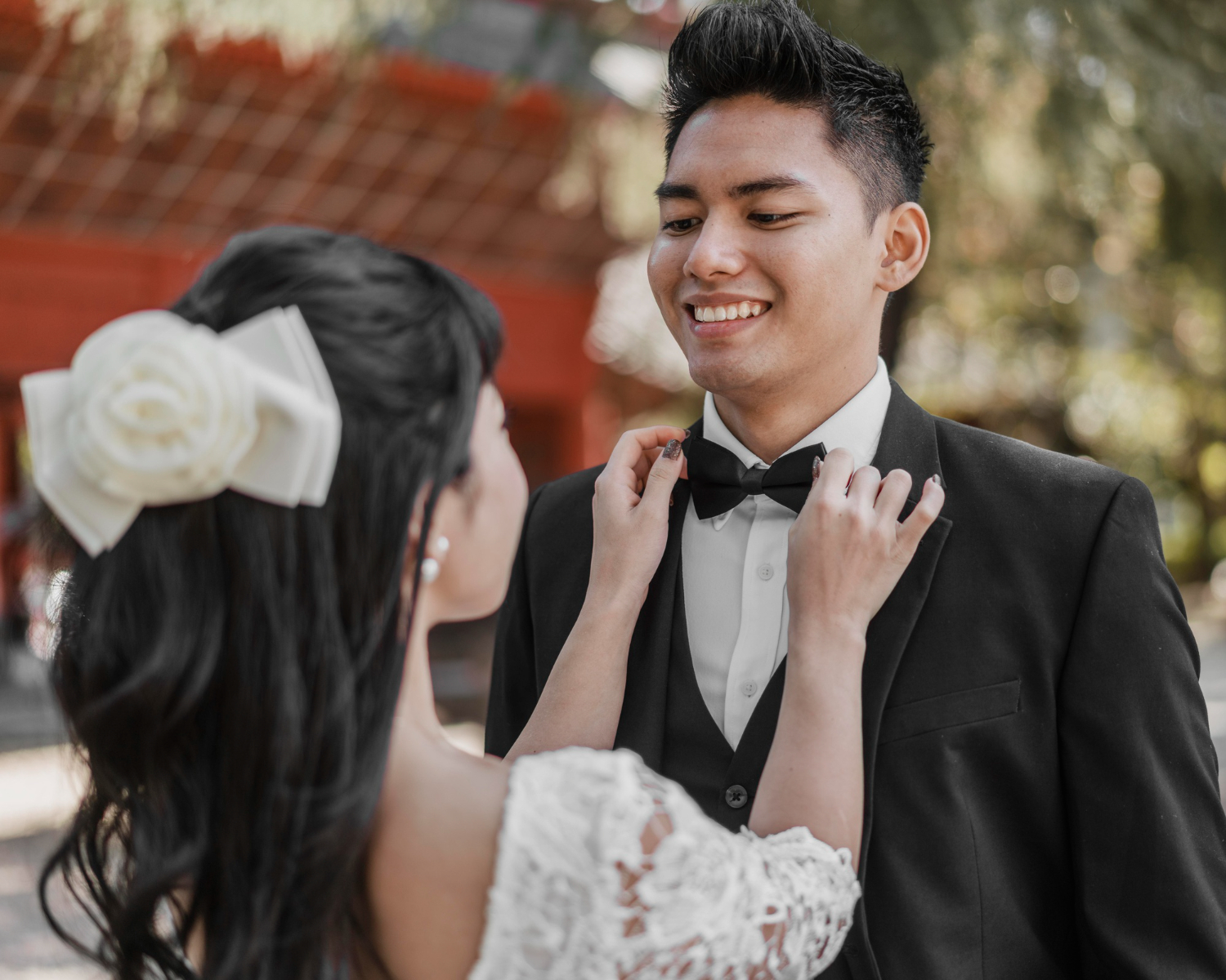 การยิ้มอย่างเป็นธรรมชาติในวันแต่งงาน